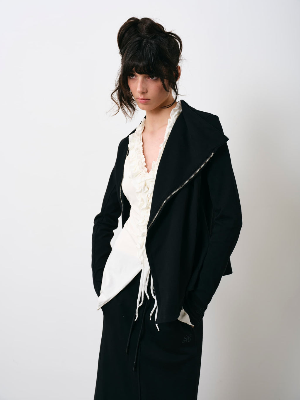 Slim Fit Asymmetric Zip Jacket (black)